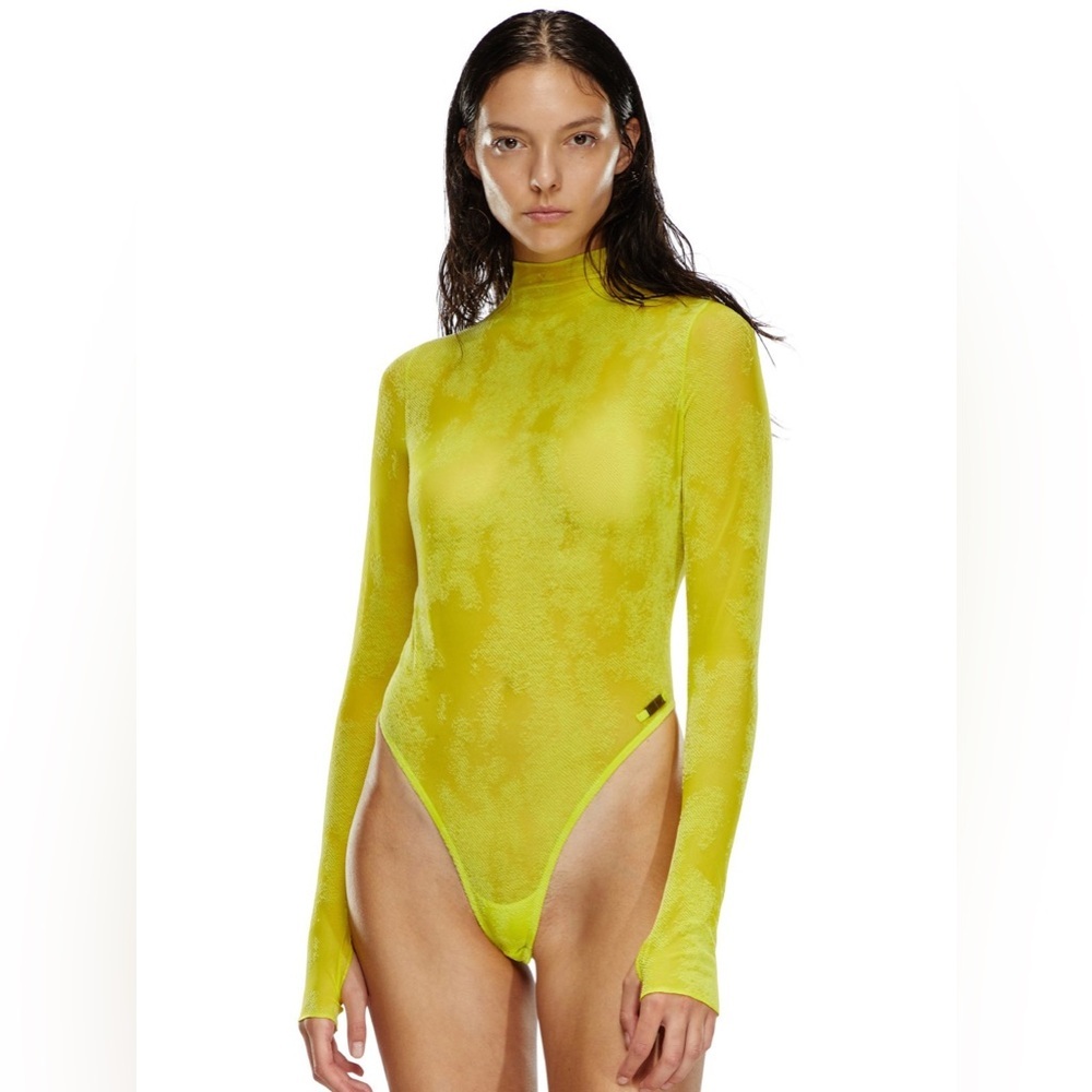 DIESEL × SAVAGE FENTY by RIHANNA Long Sleeve Bodysuit in Neon Tease Green Yellow - Picture 4 of 17